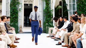 Ralph Lauren schafft es seit Jahrzehnten immer weitere Abwandlungen des Ivy-Looks zu zeigen, so wie in seiner Kollektion für Frühling/Sommer 2027.