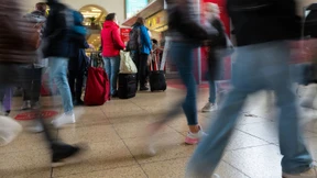 Fast 20.000 Neuinfektionen, Inzidenz wieder über 90