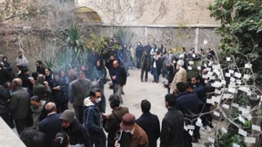 Persische Arabesken, die sich in Gewalt und Terror verwandeln