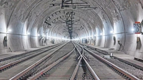 Warum kommt die Bahn so oft zu spät?