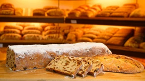 Die jahrhundertealte Backtradition des Dresdner Christstollens