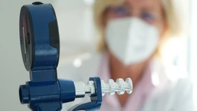 Der lange Arm des Virus