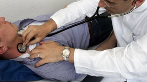 Immer weniger Deutsche sind voll privat versichert