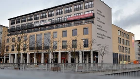 „Avenidas“ bleibt im Kleinformat