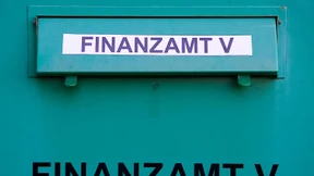 Finanzämter verschenken hunderte Millionen