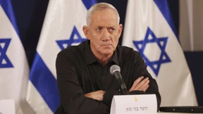 Israelischer Minister Gantz droht mit Austritt aus Regierung
