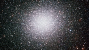 Schwarzes Loch in Omega Centauri aufgespürt