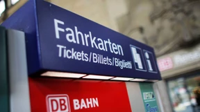 Polizei zerschlägt Bande von Fahrkarten-Fälschern