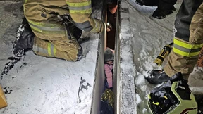 Deutscher bei minus zehn Grad in schmalem Spalt gefangen