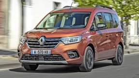 Auf einen Renault Kangoo mit Technik & Motor