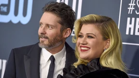 Nach dem Tod ihres früheren Ehemanns sagt Kelly Clarkson Konzerte ab