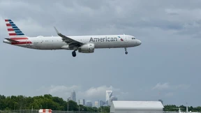 Triebwerk raucht – Flugzeug muss zurückkehren