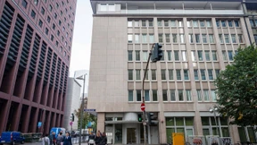 Neues Hochhaus im Bankenviertel