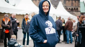 Ausbruch aus der Welt der Rüschenblusen  