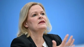 Wie kann man Politiker besser schützen?