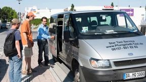 Mit Taxi für zwei Euro zur Haustüre