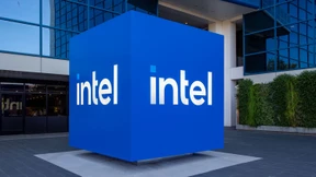 Intel weist massiven Verlust aus