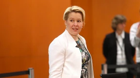 Ministerium verteidigt Giffeys Werbung für Internetportal