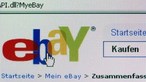 Deutsche kaufen alle 30 Sekunden Damenschuhe auf Ebay