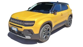 Baby-Jeep sucht Anschluss