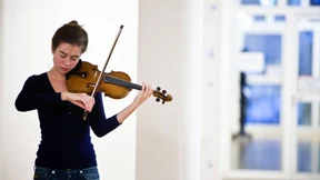 Erst unbeschwert, dann eisern und danach ein Star?