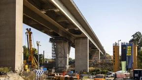Salzbachtalbrücke bei Wiesbaden bleibt gesperrt