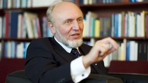 Auf diese Wirtschaftsforscher hört das Land