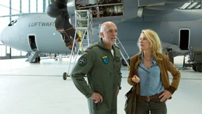 Kann eine Kommissarin die Luftwaffe aufhalten?