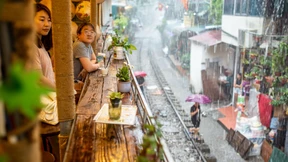 Beliebte „Train Street“ in Hanoi wieder offen
