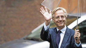 Wie ein Ethnologe schaue ich auf diesen Stamm