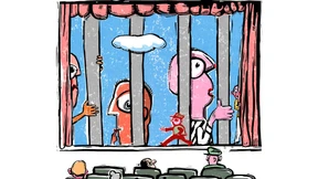 Ein Besucher inmitten von 238 Sesseln