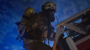 In Hattersheim gehen drei Reihenhäuser in Flammen auf