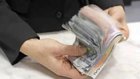 So ringen die Banken um die Zustimmung der Kunden