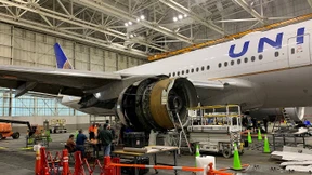 Boeing 777 muss in Moskau notlanden