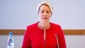 Giffey will Ampel-Koalition und Rot-grün-rot sondieren