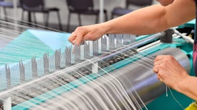 Ostdeutsche arbeiten länger und verdienen weniger