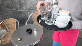 Firmen wollen wegen Mindestlohn Jobs streichen