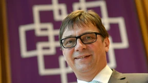 Homosexuelle ehren Kirchenpräsident Volker Jung