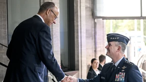 Kabinett beschließt Wehrdienstgesetz