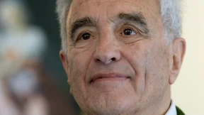 Vier Jahre jünger, um die NS-Zeit zu überleben