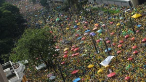 Hunderttausende Brasilianer gehen für Bolsonaro auf die Straße