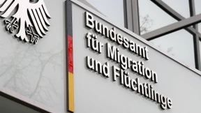 Berliner Senat streitet mit Bamf über Asylverfahren