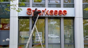 Banken drehen an der Zinsschraube