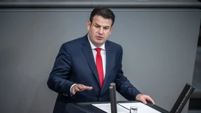 „Jemand, der so bescheuert ist, [...] bekommt erst mal kein Bürgergeld“