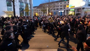 Demo stürzt sächsische Koalition in „Vertrauenskrise“
