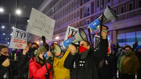 Vorgehen gegen Medien spaltet Polens Regierungslager