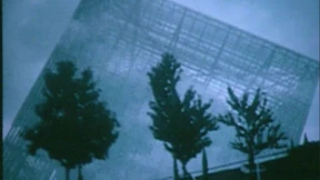 Zwischen ironischen Brechungen, heiligem Ernst und anderen Operationen am offenen Herzen der Videokunst