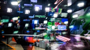 Wer stoppt den russischen Propagandasender RT?