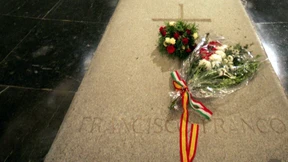 Spanier streiten sich um Franco-Denkmal