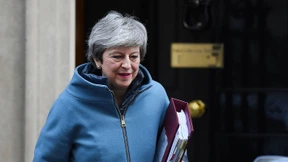 May bedauert Austritt von drei Tory-Abgeordneten